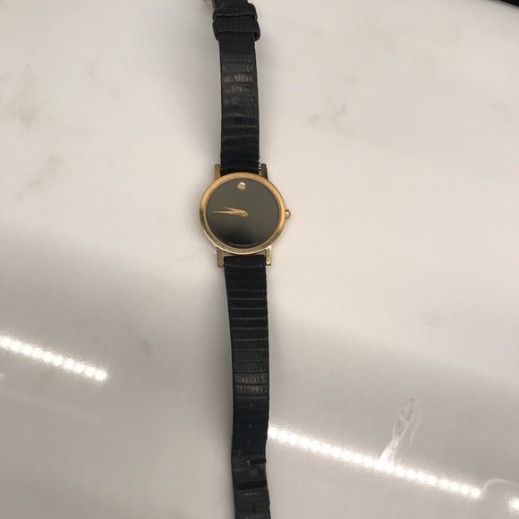 🎉HP🎉Movado Museum ladies watch yellow gold - Picture 4 of 13